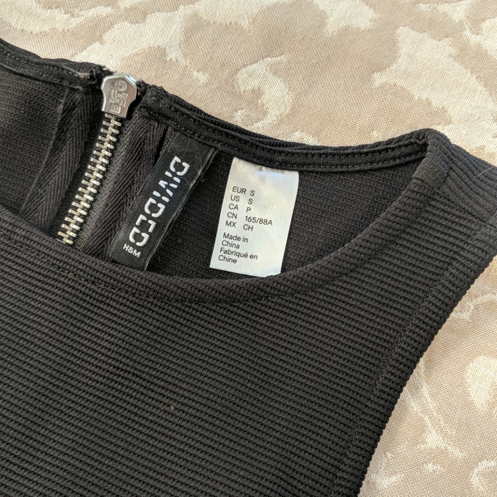 H&M Crop Top - Picture 3 of 3
